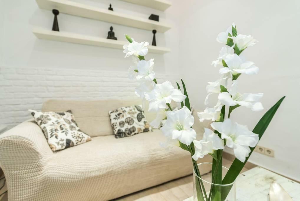Stylish Loft At Chueca'S Heart Appartement Madrid Buitenkant foto