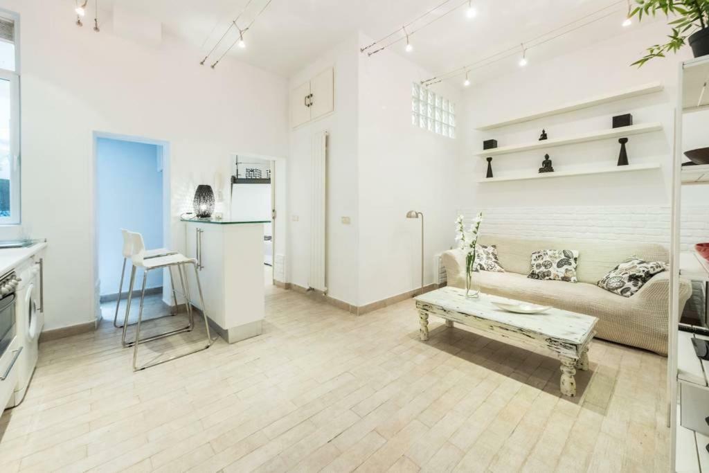 Stylish Loft At Chueca'S Heart Appartement Madrid Buitenkant foto